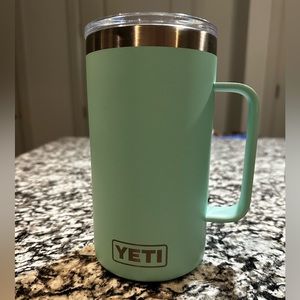 Yeti 24oz Mug in Seafoam Color